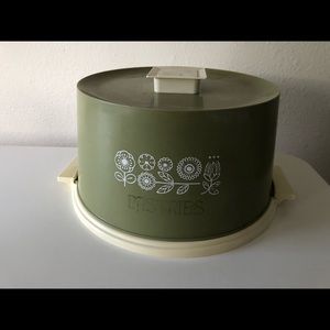 Vintage🍋 Cake Carrier/Container